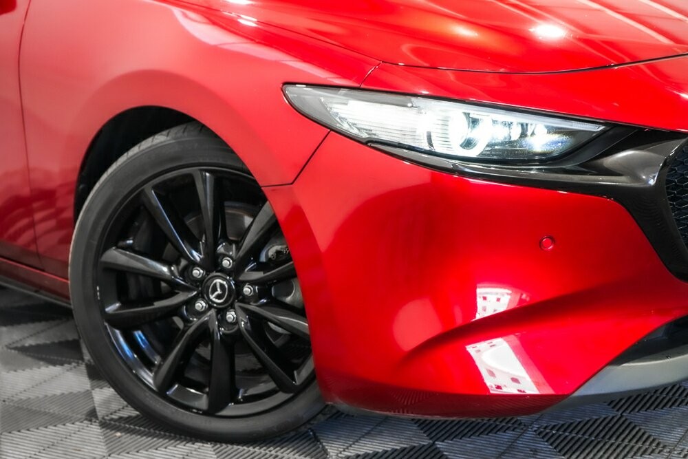 Mazda 3 image 2