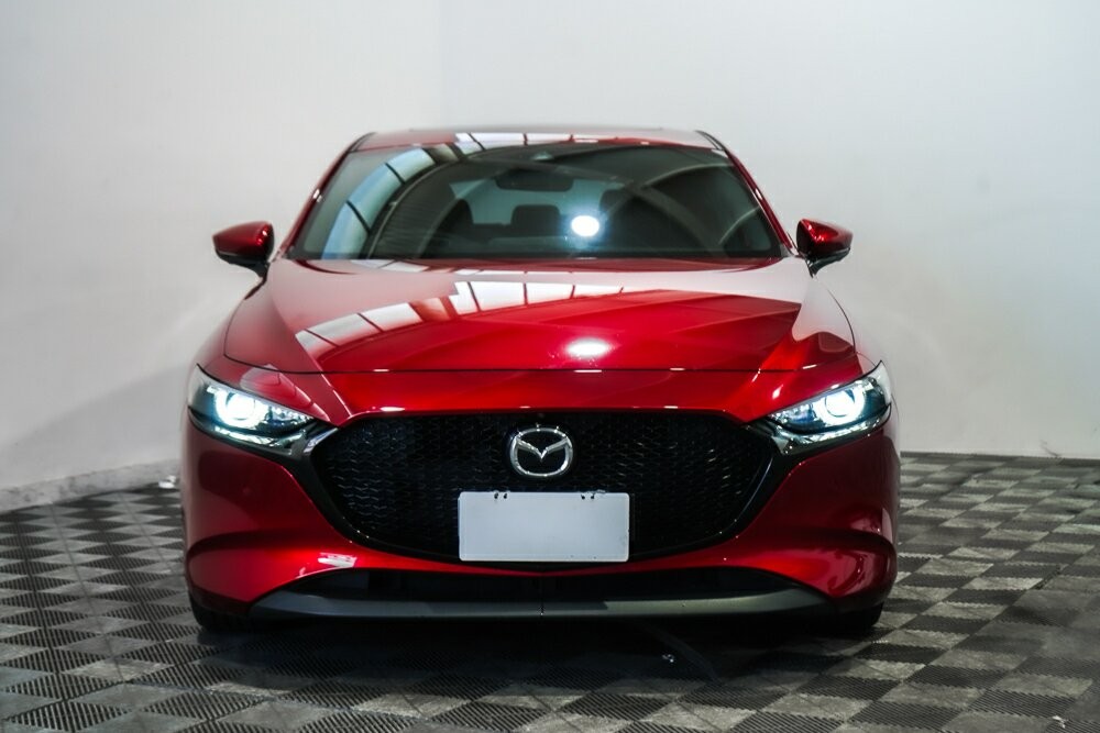 Mazda 3 image 3