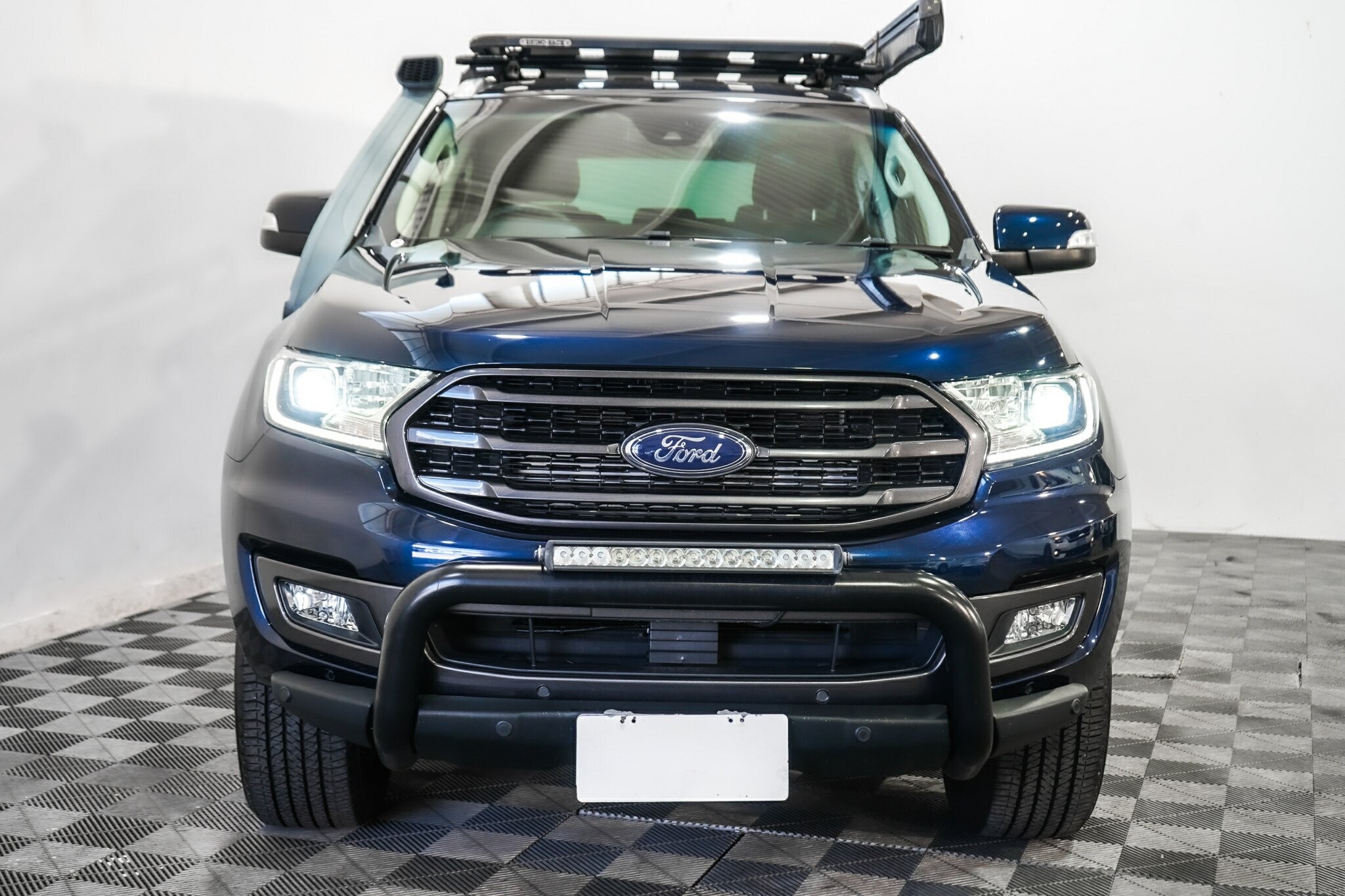 Ford Everest image 3