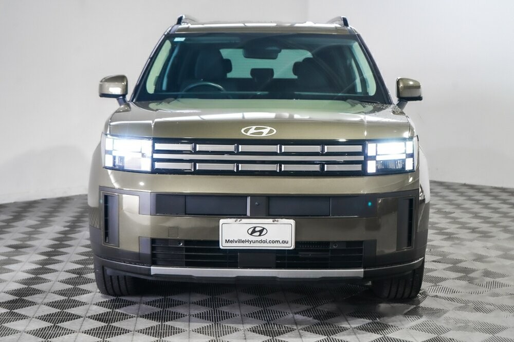 Hyundai Santa Fe image 3