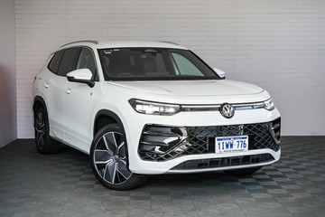 https://vehicle-cdn.autoleague.cloud/17009_7004335_1.jpg
