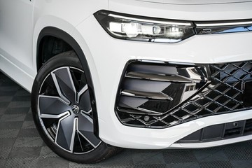 https://vehicle-cdn.autoleague.cloud/17009_7004335_2.jpg