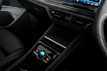 https://vehicle-cdn.autoleague.cloud/17009_7004335_20.jpg