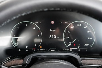 https://vehicle-cdn.autoleague.cloud/17009_7006392_16.jpg