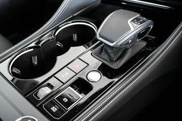 https://vehicle-cdn.autoleague.cloud/17009_7006392_21.jpg