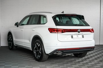 https://vehicle-cdn.autoleague.cloud/17009_7006392_5.jpg