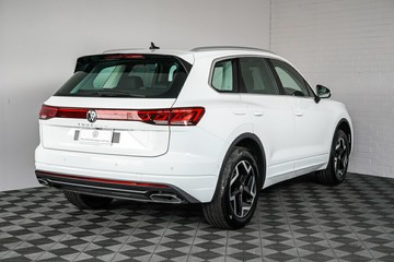 https://vehicle-cdn.autoleague.cloud/17009_7006392_7.jpg