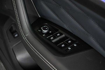 https://vehicle-cdn.autoleague.cloud/17009_7008618_16.jpg