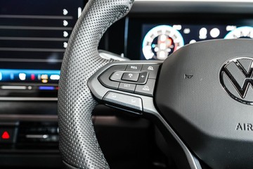 https://vehicle-cdn.autoleague.cloud/17009_7009316_16.jpg