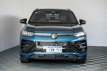https://vehicle-cdn.autoleague.cloud/17009_7009316_3.jpg