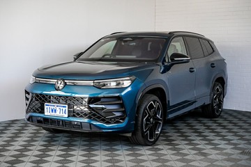 https://vehicle-cdn.autoleague.cloud/17009_7009316_4.jpg