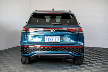 https://vehicle-cdn.autoleague.cloud/17009_7009316_6.jpg
