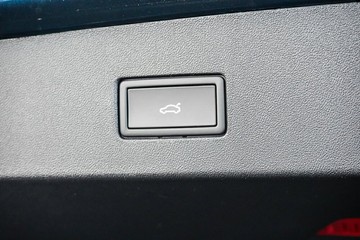 https://vehicle-cdn.autoleague.cloud/17009_7009316_9.jpg