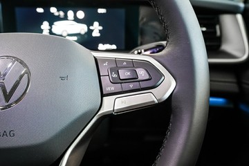 https://vehicle-cdn.autoleague.cloud/17009_7010673_18.jpg