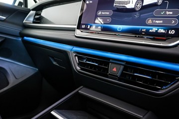 https://vehicle-cdn.autoleague.cloud/17009_7010673_20.jpg