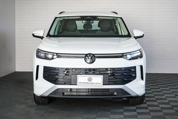 https://vehicle-cdn.autoleague.cloud/17009_7010673_3.jpg