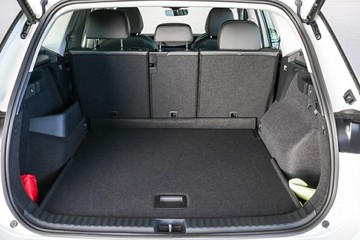 https://vehicle-cdn.autoleague.cloud/17009_7010673_8.jpg