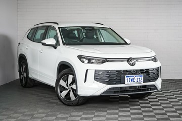 https://vehicle-cdn.autoleague.cloud/17009_7011066_1.jpg