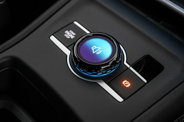 https://vehicle-cdn.autoleague.cloud/17009_7011066_21.jpg
