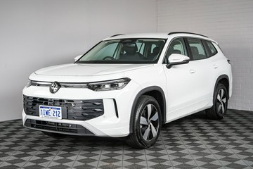 https://vehicle-cdn.autoleague.cloud/17009_7011066_4.jpg