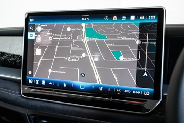 https://vehicle-cdn.autoleague.cloud/17009_7011231_18.jpg