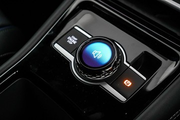 https://vehicle-cdn.autoleague.cloud/17009_7011231_20.jpg