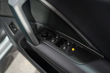 https://vehicle-cdn.autoleague.cloud/17009_7012907_13.jpg