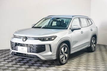 https://vehicle-cdn.autoleague.cloud/17009_7012907_4.jpg