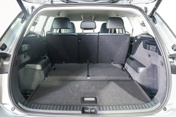 https://vehicle-cdn.autoleague.cloud/17009_7012907_8.jpg