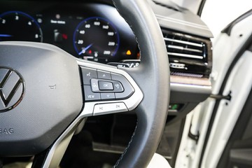 https://vehicle-cdn.autoleague.cloud/17009_7016372_18.jpg