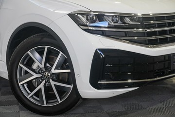 https://vehicle-cdn.autoleague.cloud/17009_7016372_2.jpg