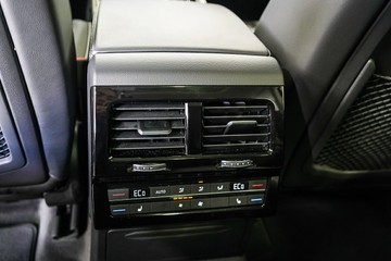 https://vehicle-cdn.autoleague.cloud/17009_7016372_24.jpg