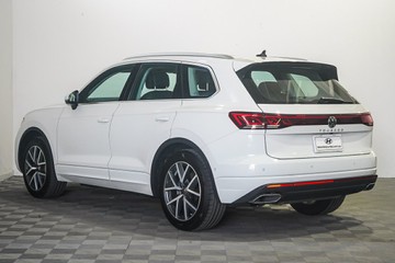 https://vehicle-cdn.autoleague.cloud/17009_7016372_6.jpg