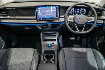 https://vehicle-cdn.autoleague.cloud/17009_7016859_17.jpg