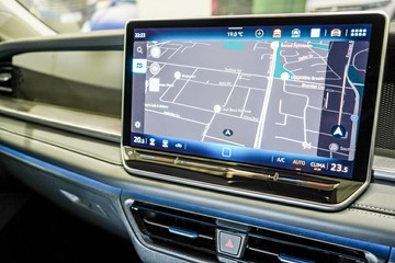 https://vehicle-cdn.autoleague.cloud/17009_7016859_24.jpg