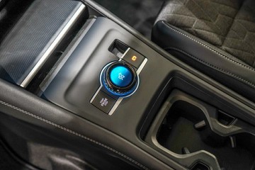 https://vehicle-cdn.autoleague.cloud/17009_7016859_28.jpg