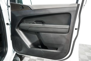 https://vehicle-cdn.autoleague.cloud/17009_7018017_22.jpg