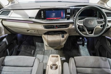 https://vehicle-cdn.autoleague.cloud/17009_7020845_15.jpg