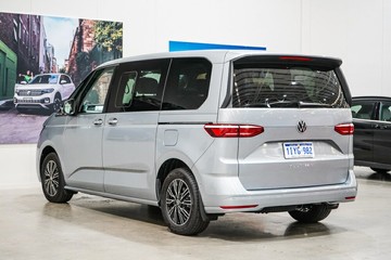 https://vehicle-cdn.autoleague.cloud/17009_7020845_5.jpg