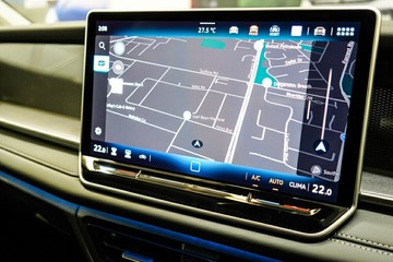https://vehicle-cdn.autoleague.cloud/17009_7024484_20.jpg
