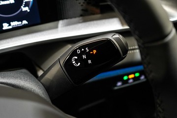 https://vehicle-cdn.autoleague.cloud/17009_7024484_22.jpg