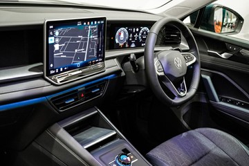 https://vehicle-cdn.autoleague.cloud/17009_7024484_25.jpg