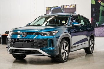 https://vehicle-cdn.autoleague.cloud/17009_7024484_4.jpg