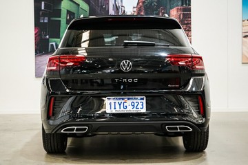 https://vehicle-cdn.autoleague.cloud/17009_7039044_6.jpg