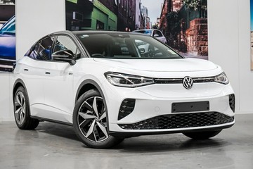 https://vehicle-cdn.autoleague.cloud/17009_7503365_1.jpg