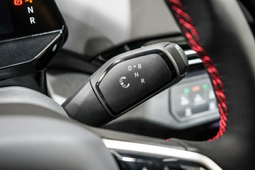https://vehicle-cdn.autoleague.cloud/17009_7503365_23.jpg