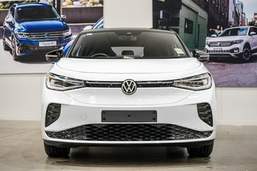 https://vehicle-cdn.autoleague.cloud/17009_7503365_3.jpg