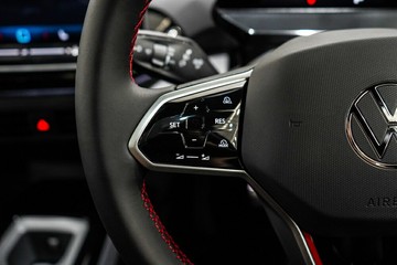 https://vehicle-cdn.autoleague.cloud/17009_7512132_19.jpg
