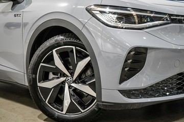 https://vehicle-cdn.autoleague.cloud/17009_7512132_2.jpg