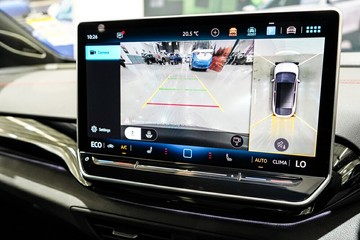 https://vehicle-cdn.autoleague.cloud/17009_7512132_23.jpg